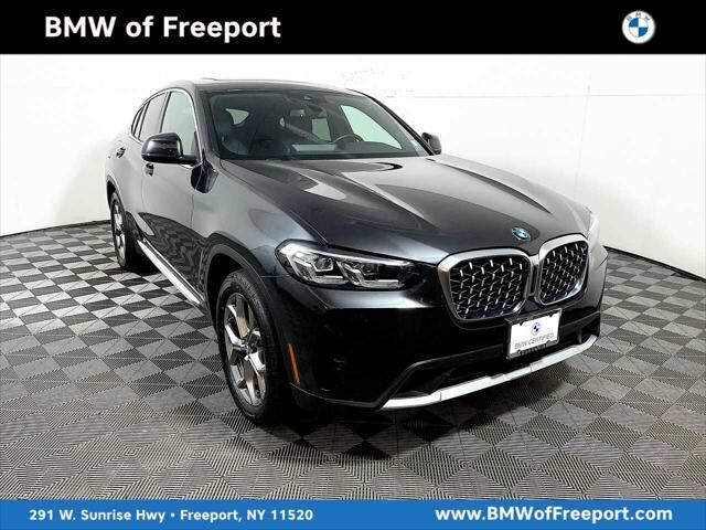 2022 BMW X4 xDrive30i — photo 1 of 26