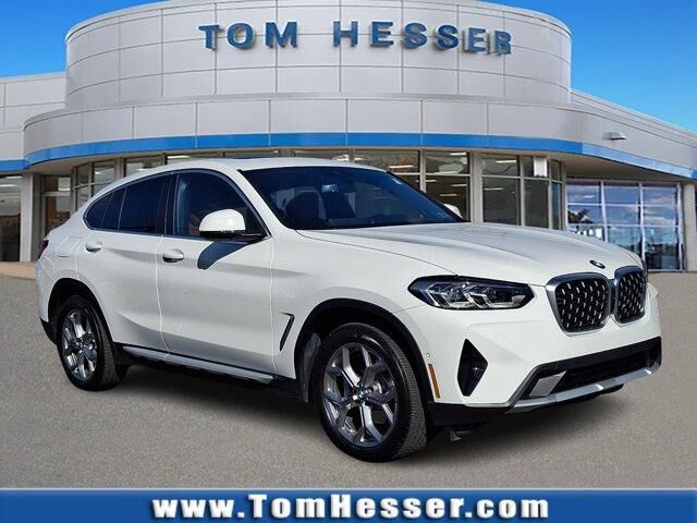 2024 BMW X4 xDrive30i