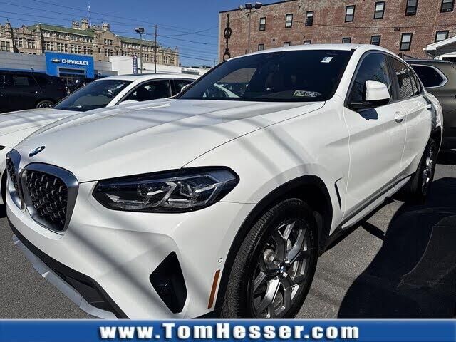 2024 BMW X4 xDrive30i — photo 1 of 1