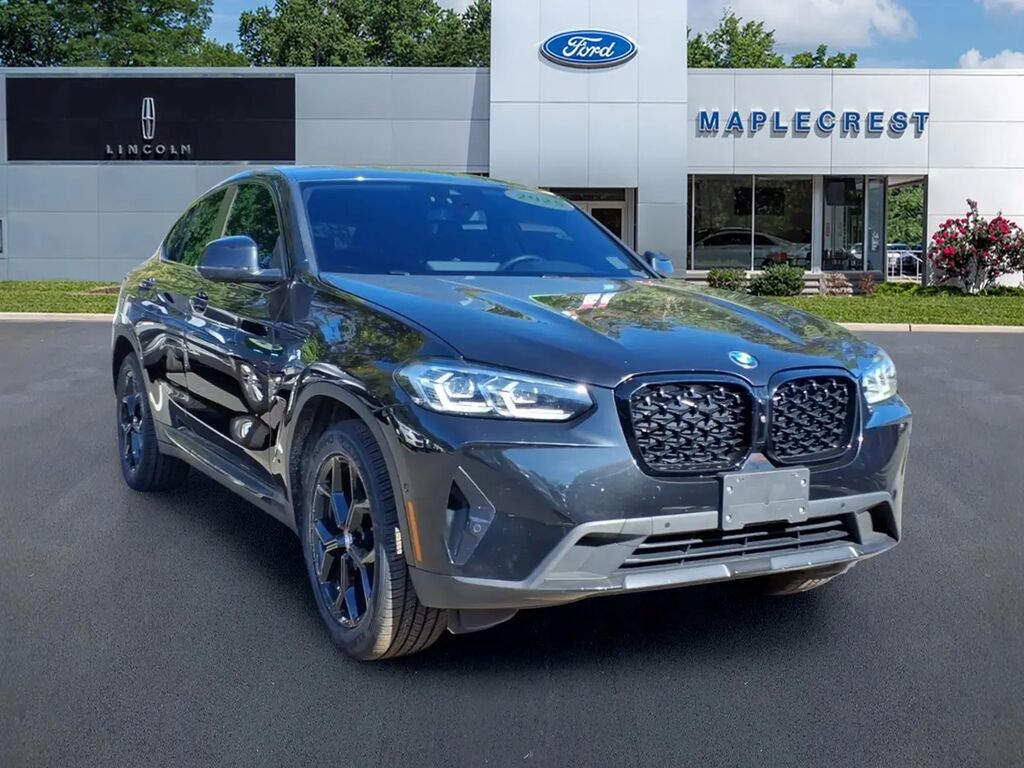 2025 BMW X4 xDrive30i — photo 1 of 13