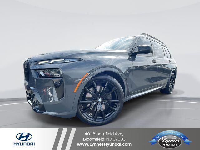 2023 BMW X7 M60i — photo 1 of 13