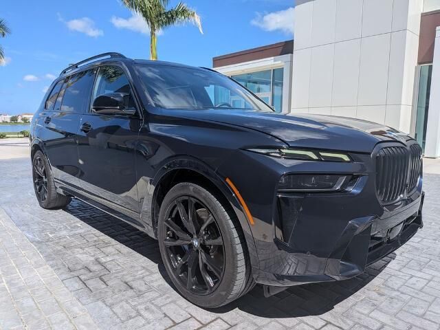 2025 BMW X7 M60i — photo 1 of 46