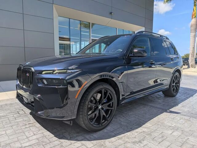 2025 BMW X7 M60i