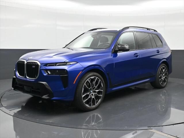 2025 BMW X7 M60i — photo 1 of 7