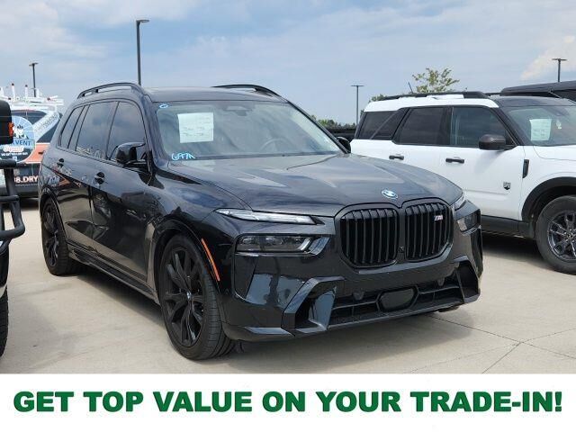 2025 BMW X7 M60i — photo 1 of 17