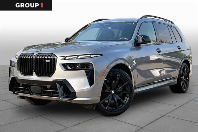 2026 BMW X7 M60i — photo 1 of 13