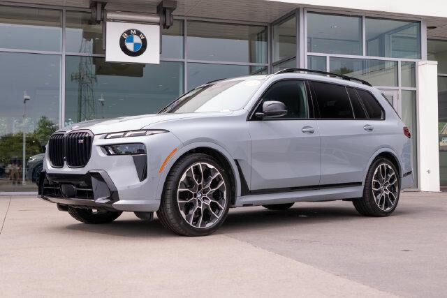 2025 BMW X7 M60i — photo 1 of 13