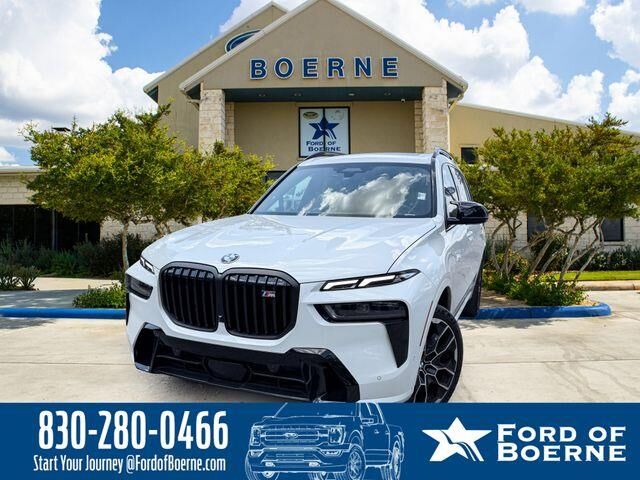 2025 BMW X7 M60i — photo 1 of 13