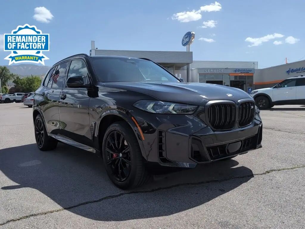 2025 BMW X5 M60i — photo 1 of 25