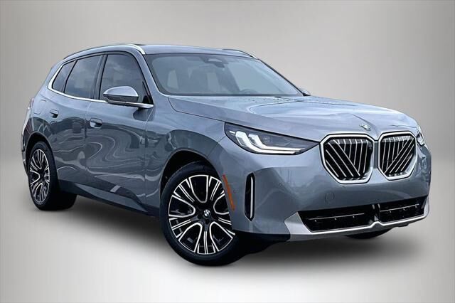 2025 BMW X3 30 xDrive — photo 1 of 13