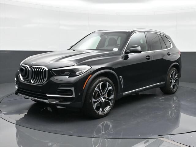 2022 BMW X5 sDrive40i — photo 1 of 13