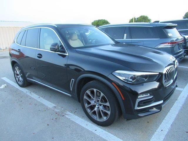 2020 BMW X5 sDrive40i — photo 1 of 13