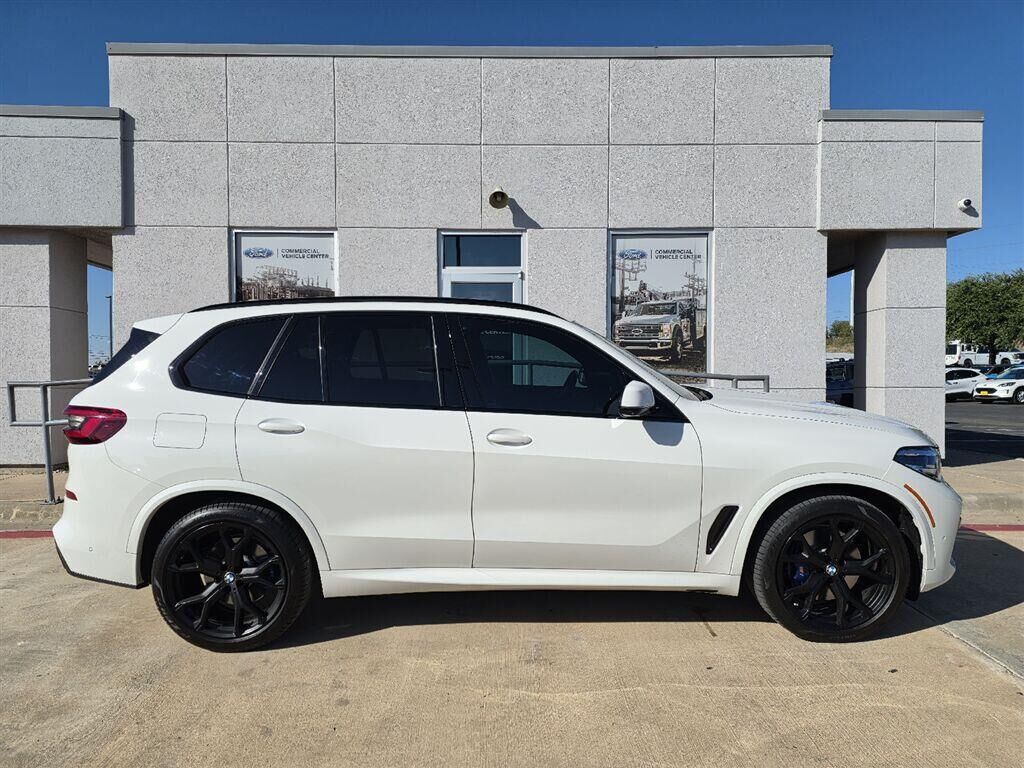 2023 BMW X5 xDrive40i — photo 1 of 1