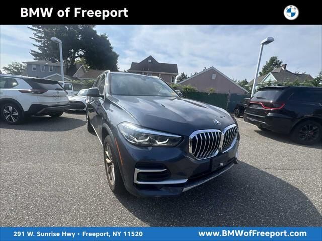 2022 BMW X5 xDrive40i — photo 1 of 16