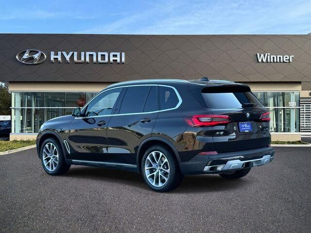 2023 BMW X5 xDrive40i — photo 1 of 24