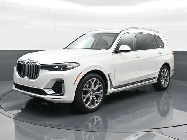 2022 BMW X7 xDrive40i — photo 1 of 26