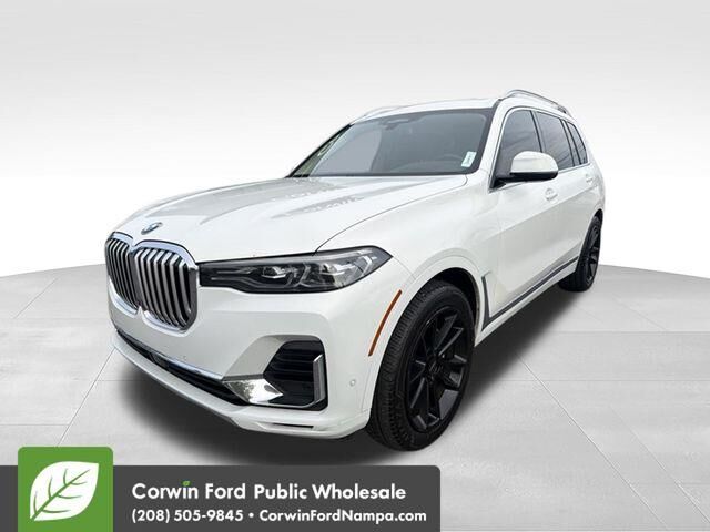 2021 BMW X7 xDrive40i — photo 1 of 15