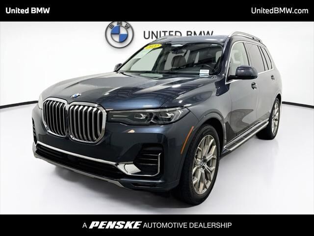2022 BMW X7 xDrive40i — photo 1 of 13
