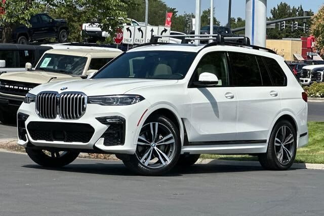 2021 BMW X7 xDrive40i — photo 1 of 13