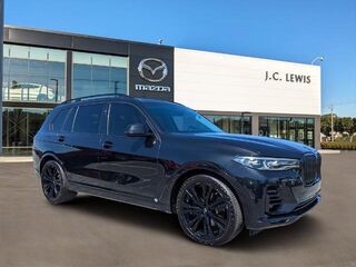 2021 BMW X7 xDrive40i — photo 1 of 13