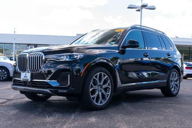 2022 BMW X7 xDrive40i — photo 1 of 13