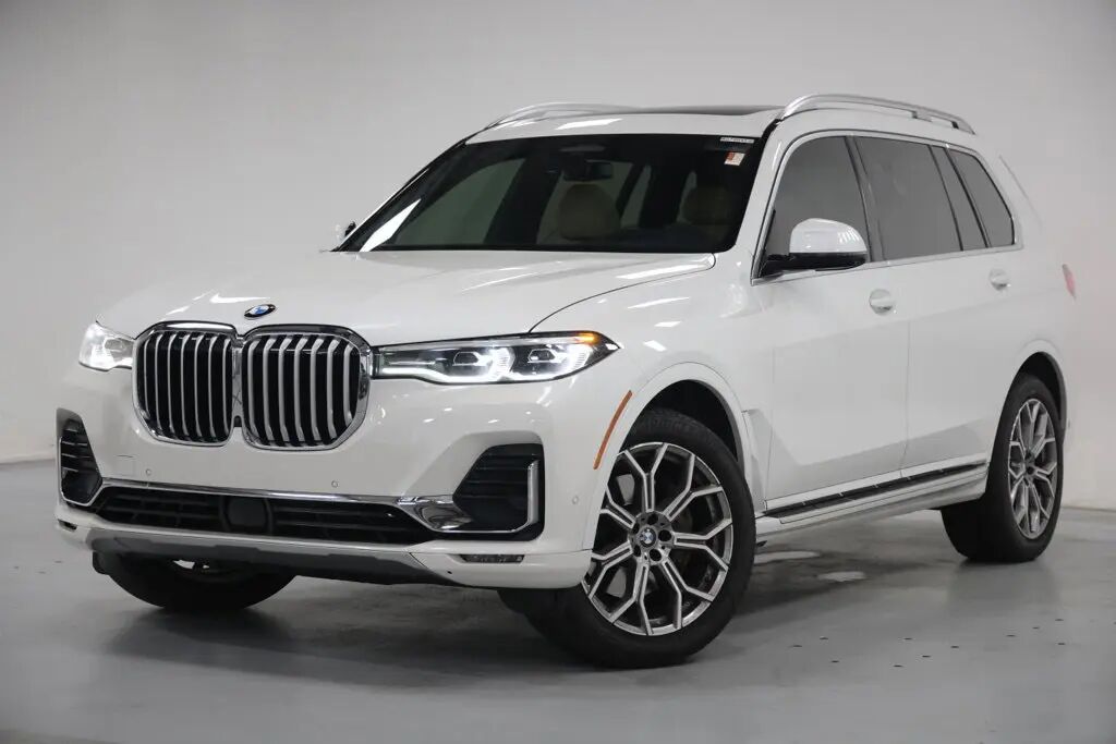 2022 BMW X7 xDrive40i — photo 1 of 13