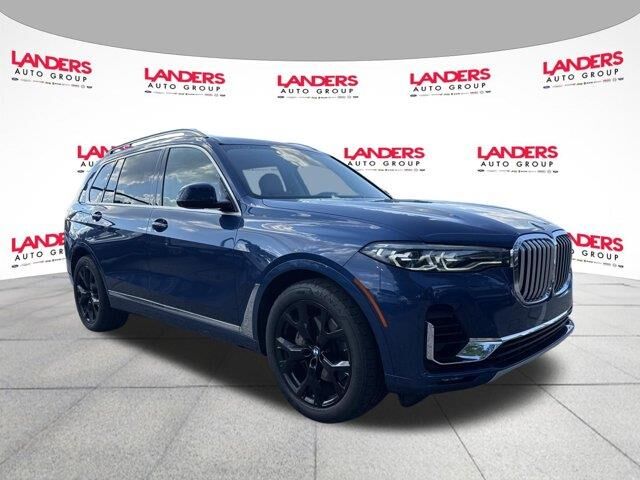 2022 BMW X7 xDrive40i — photo 1 of 39