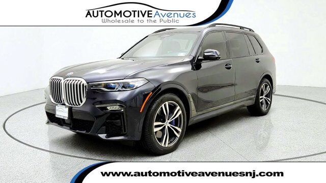 2019 BMW X7 xDrive50i — photo 1 of 1
