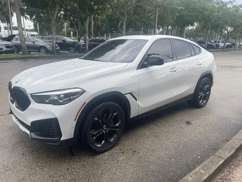 2023 BMW X6 xDrive40i — photo 1 of 6
