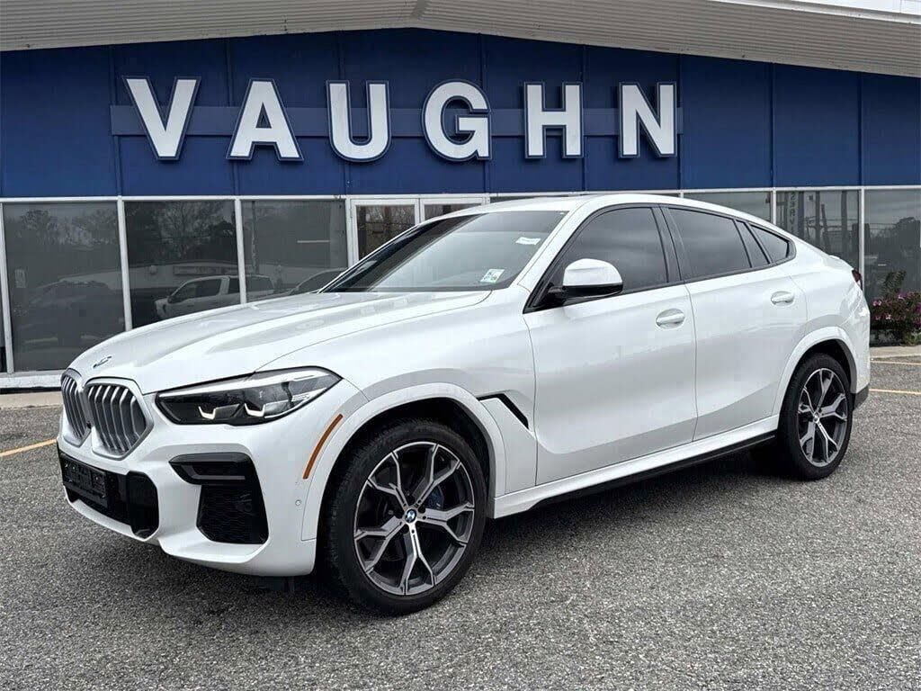 2022 BMW X6 xDrive40i — photo 1 of 3