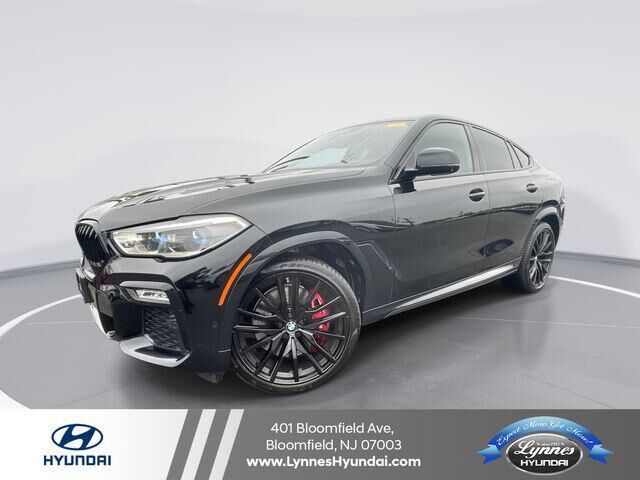 2021 BMW X6 M50i