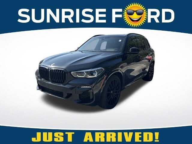2021 BMW X5 M50i xDrive — photo 1 of 39