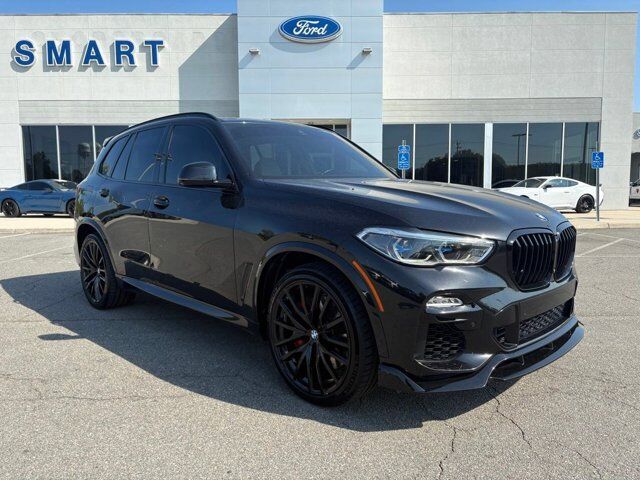 2021 BMW X5 M50i