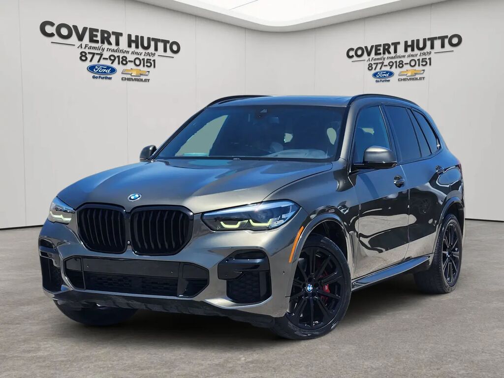 2022 BMW X5 M50i — photo 1 of 13