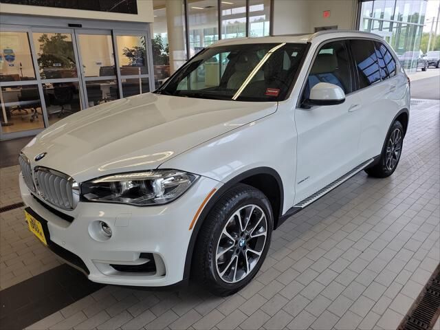 2017 BMW X5 xDrive35i — photo 1 of 13