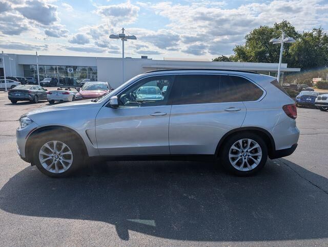 2016 BMW X5 xDrive35i — photo 1 of 13
