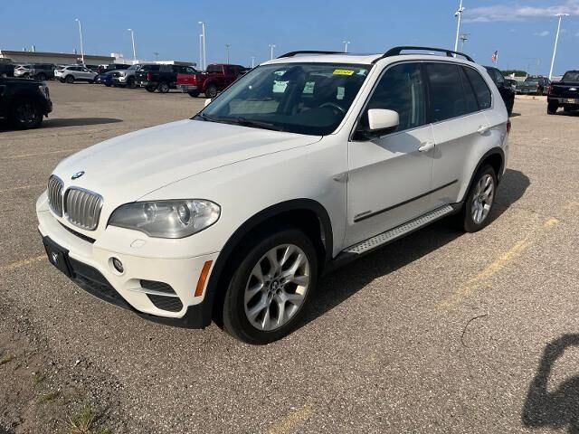 2013 BMW X5 xDrive35i Premium — photo 1 of 13