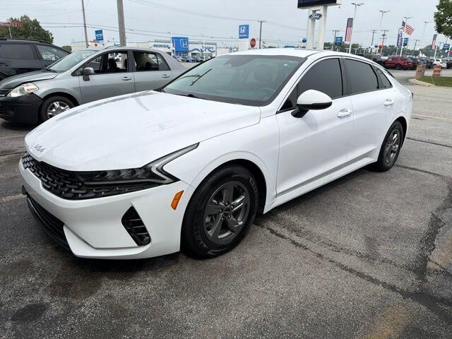 2022 Kia K5 LXS — photo 1 of 6