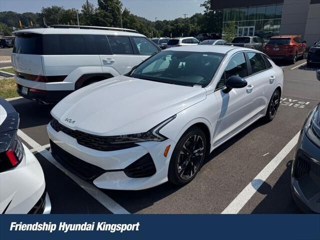 2024 Kia K5 GT-Line — photo 1 of 11