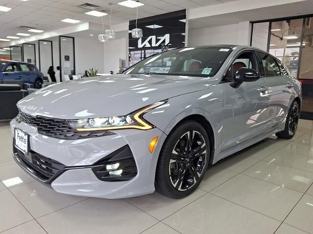 2023 Kia K5 GT-Line — photo 1 of 13