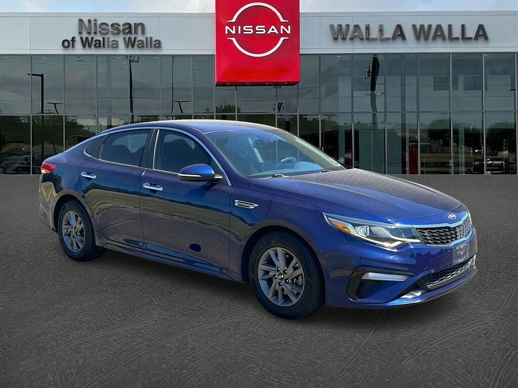 2020 Kia Optima LX — photo 1 of 12