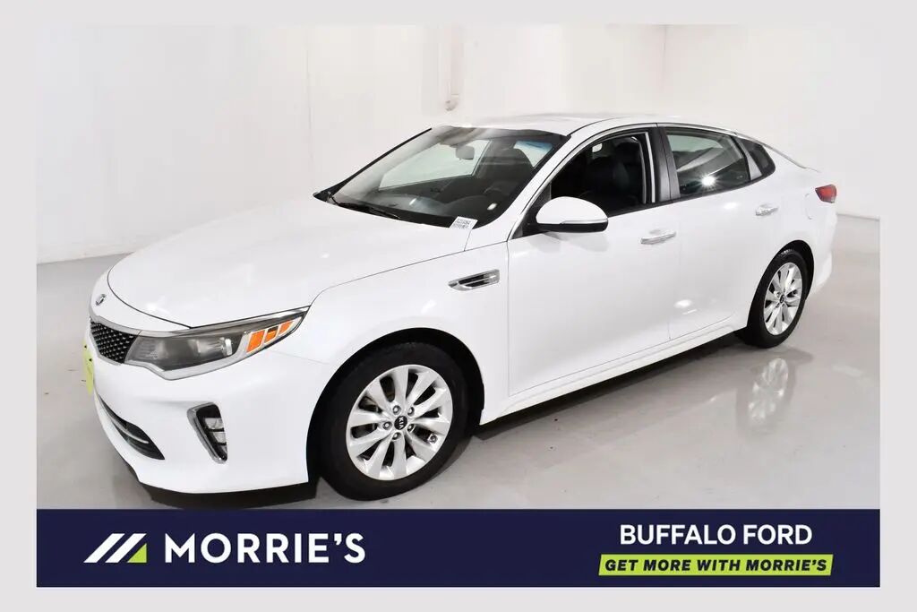 2018 Kia Optima S — photo 1 of 19