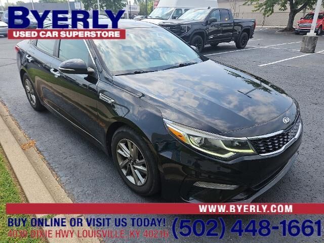 2019 Kia Optima LX — photo 1 of 4