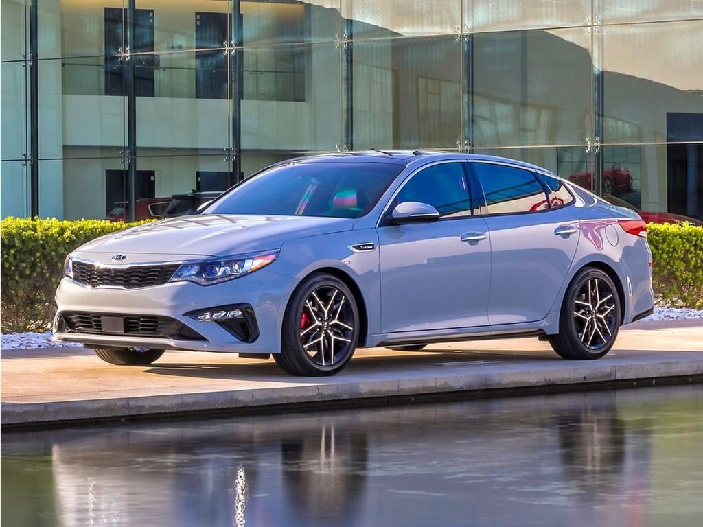 2019 Kia Optima LX — photo 1 of 13