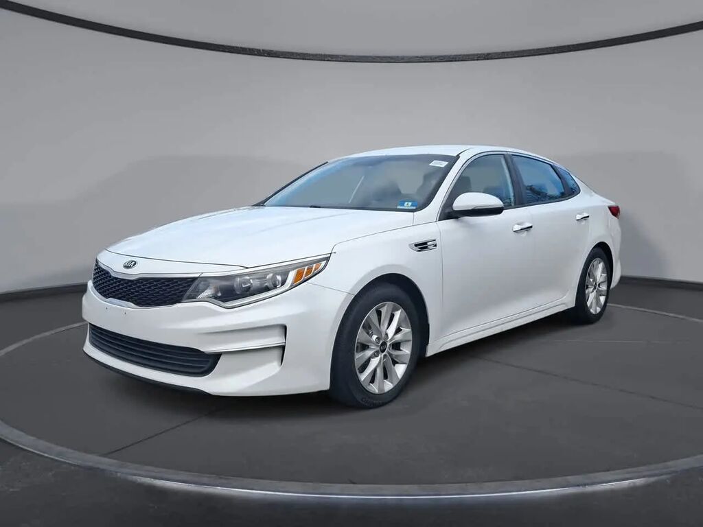 2016 Kia Optima LX — photo 1 of 13