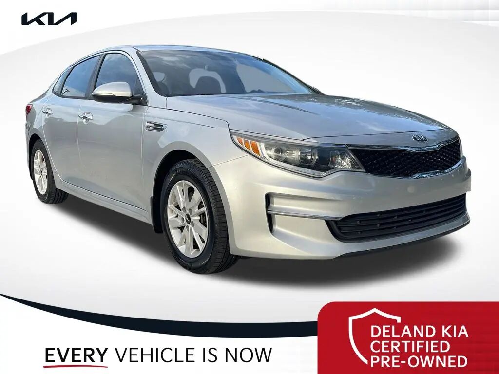 2017 Kia Optima LX — photo 1 of 15