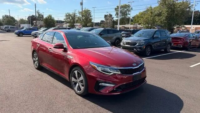 2020 Kia Optima S — photo 1 of 35