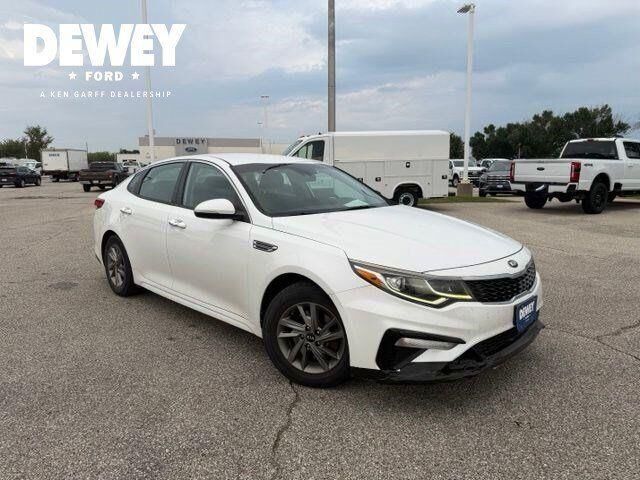 2019 Kia Optima LX — photo 1 of 39