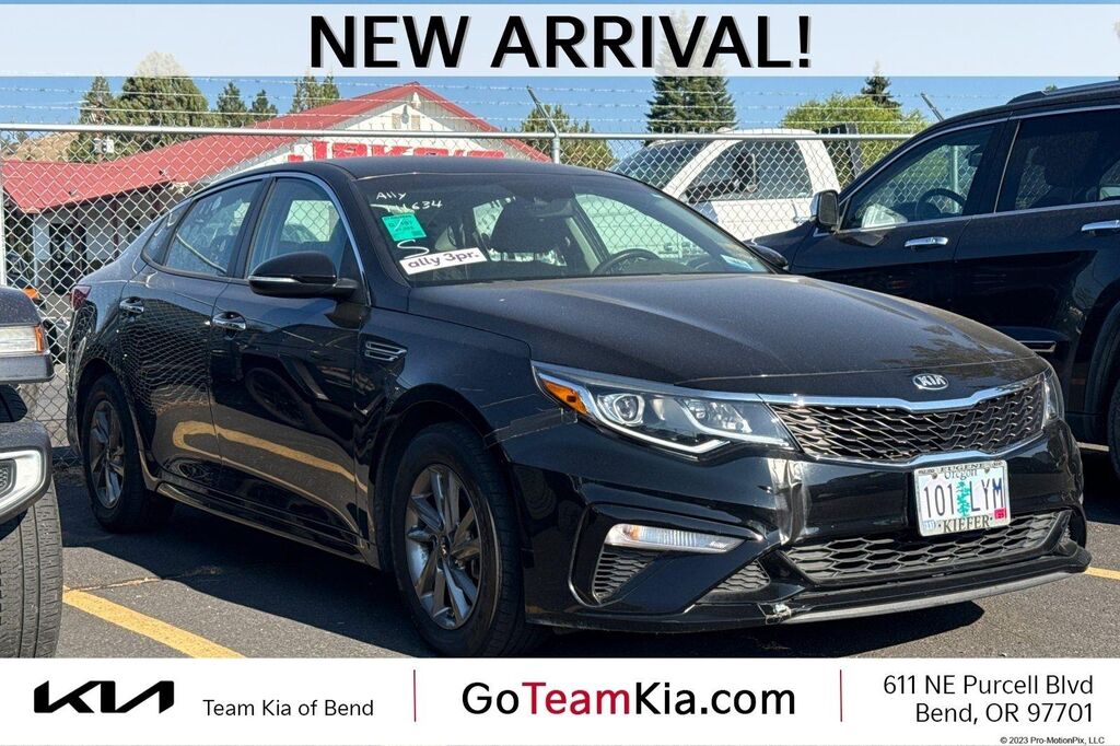 2019 Kia Optima LX — photo 1 of 3