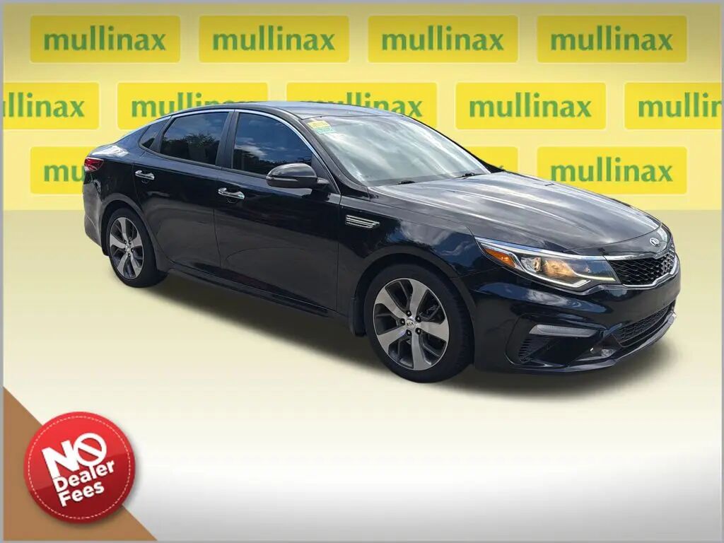 2019 Kia Optima S — photo 1 of 10
